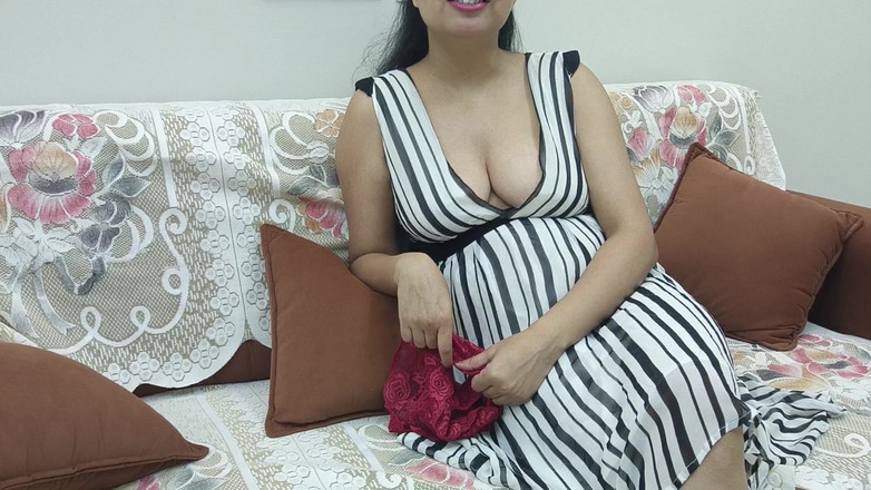Saarabhabhi6: 쪼이는 보지에 사정하는 십대 여친