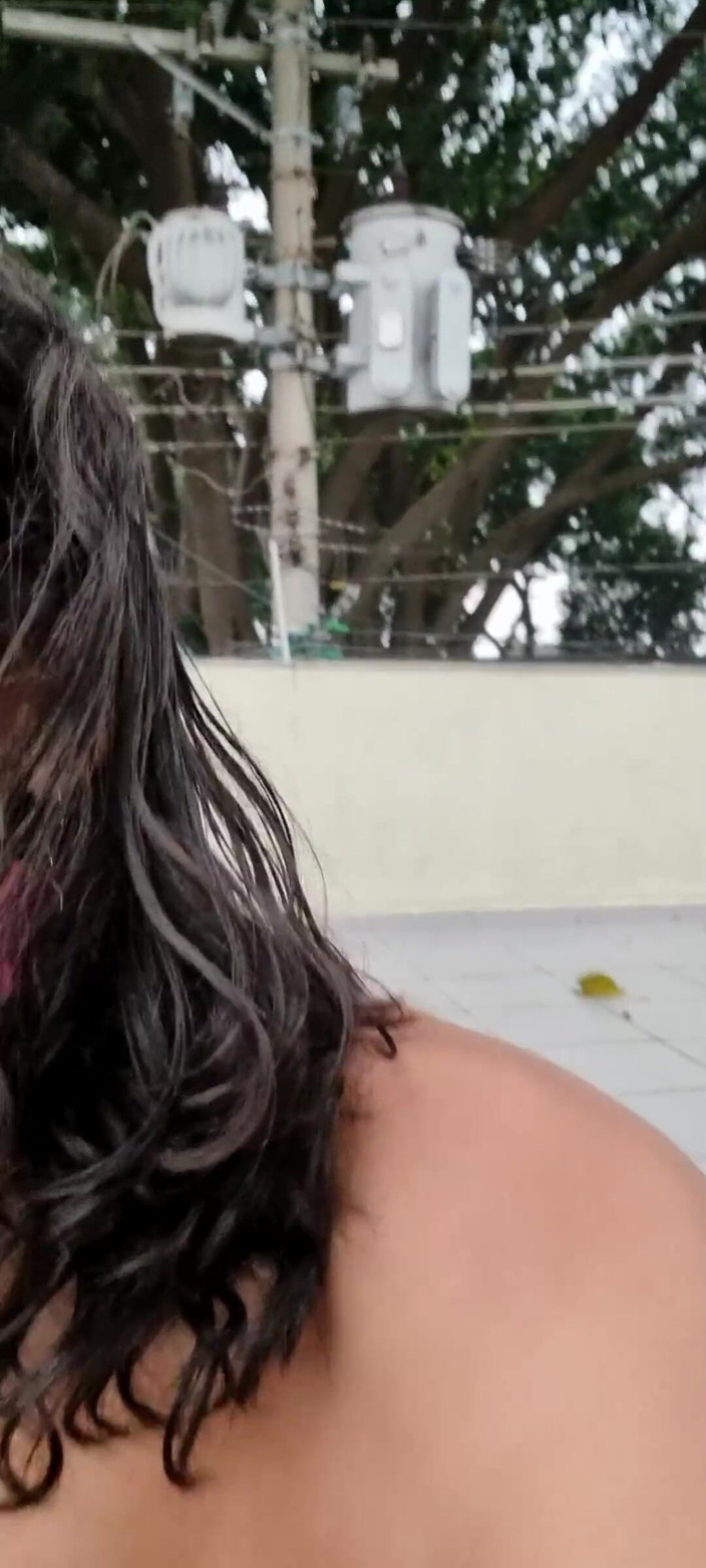 Espuleta: Neighbors Dancing Naked on the Balcony