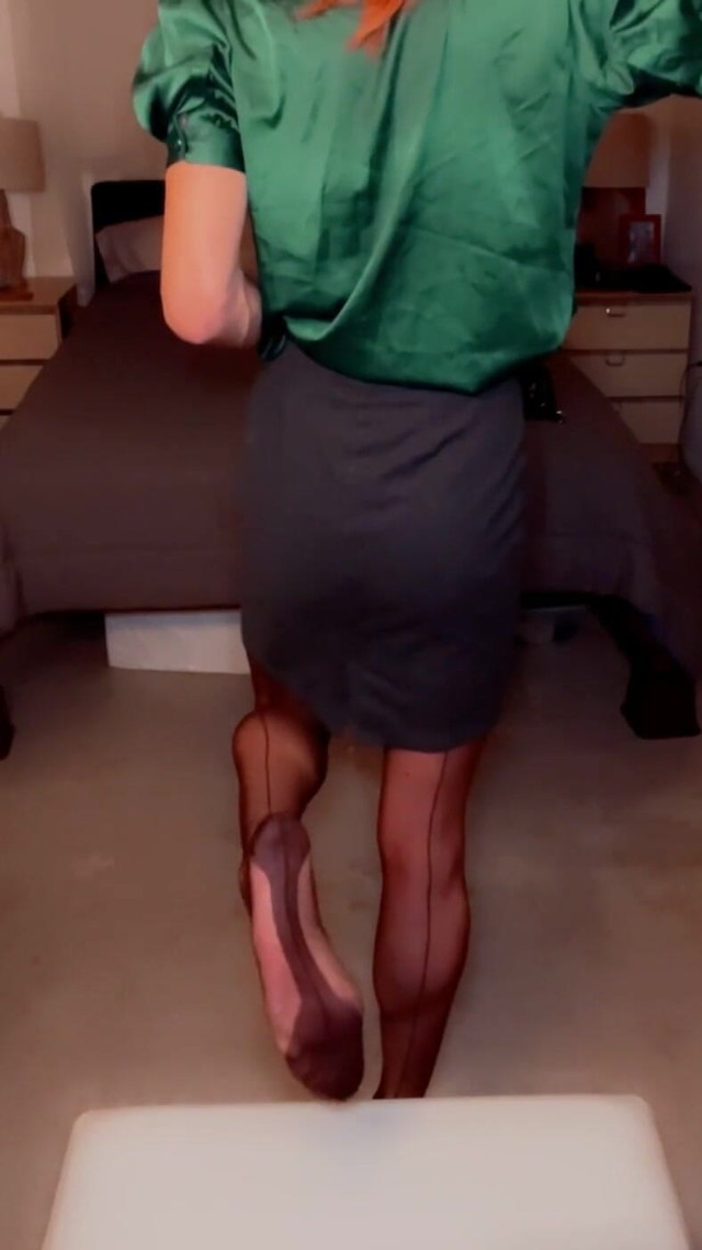4948953 (TVI Studios Val Parker)