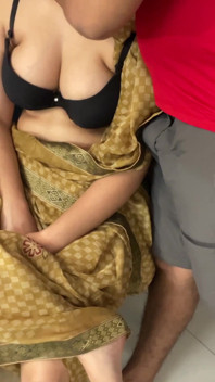 Bhabhi älskare kommer från fängelset efter lång tid och knullar henne så hårt
