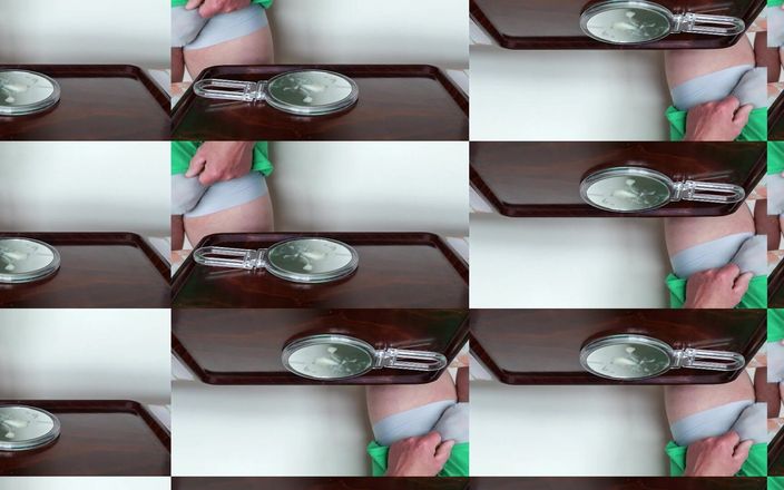 Claus Noord: Taze sağılmış ve sperm yalıyor.