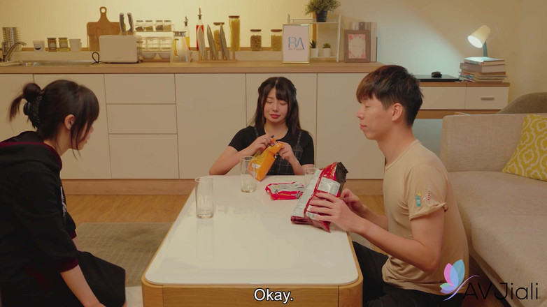 AV Jiali: Ranako fucks her best friend's boyfriend