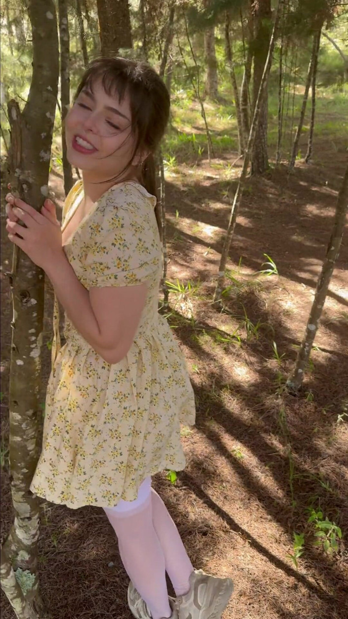DaliaMorgan: Fuck Me Hard Before Someone Sees Us! Beautiful Girlfriend Fucks...