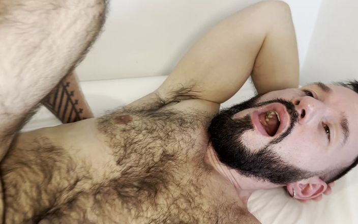 FUCKARTBERLIN: Bears Fellball e Alessio Veneziano flip fuck pt 1