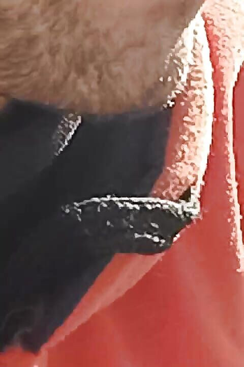 Gangbang straight: Chlapec z Anglie si masíroval ústa Landem