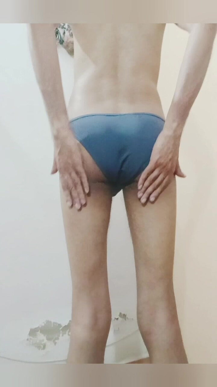Desi Cutie Boi: Desi Cutie Bois ultimative Unterwäsche Anprobe: Briefs, Jockstraps &amp; Lowrise - front-...