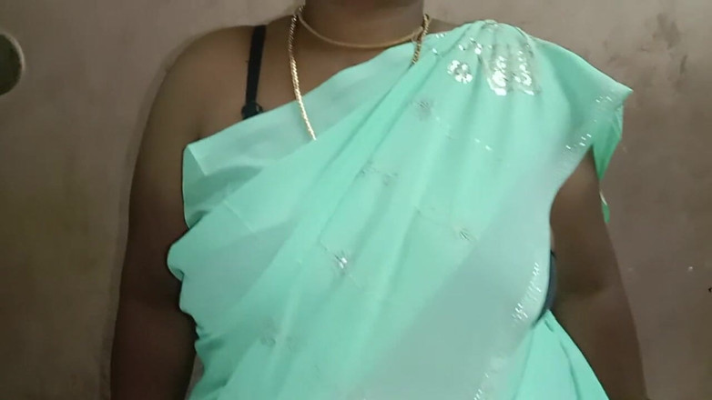 Tamil Anti Uma235: Saya pergi ke rumah ibu tiri saya dan melihat bahawa...