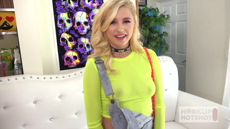 Hookup Hotshot: Slim Goldie Carolina Sweets Drains One Rough Dick Perfectly!