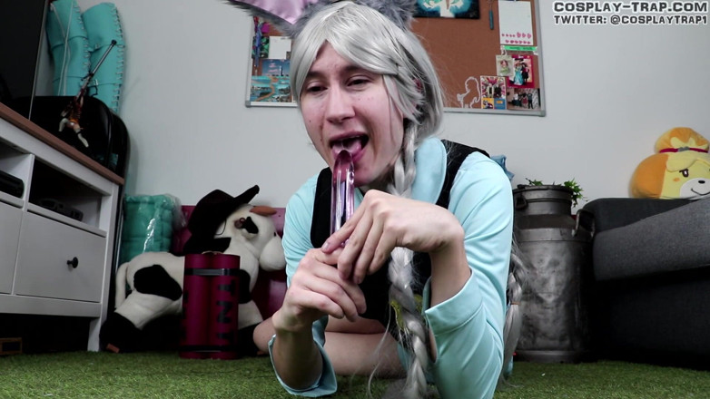 RosalinaxGirl: Judy's dressing down, cosplay trap