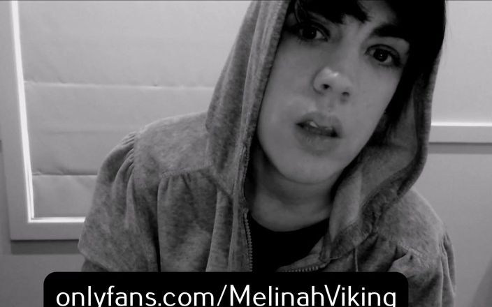Melinah Viking: Capuz timidez