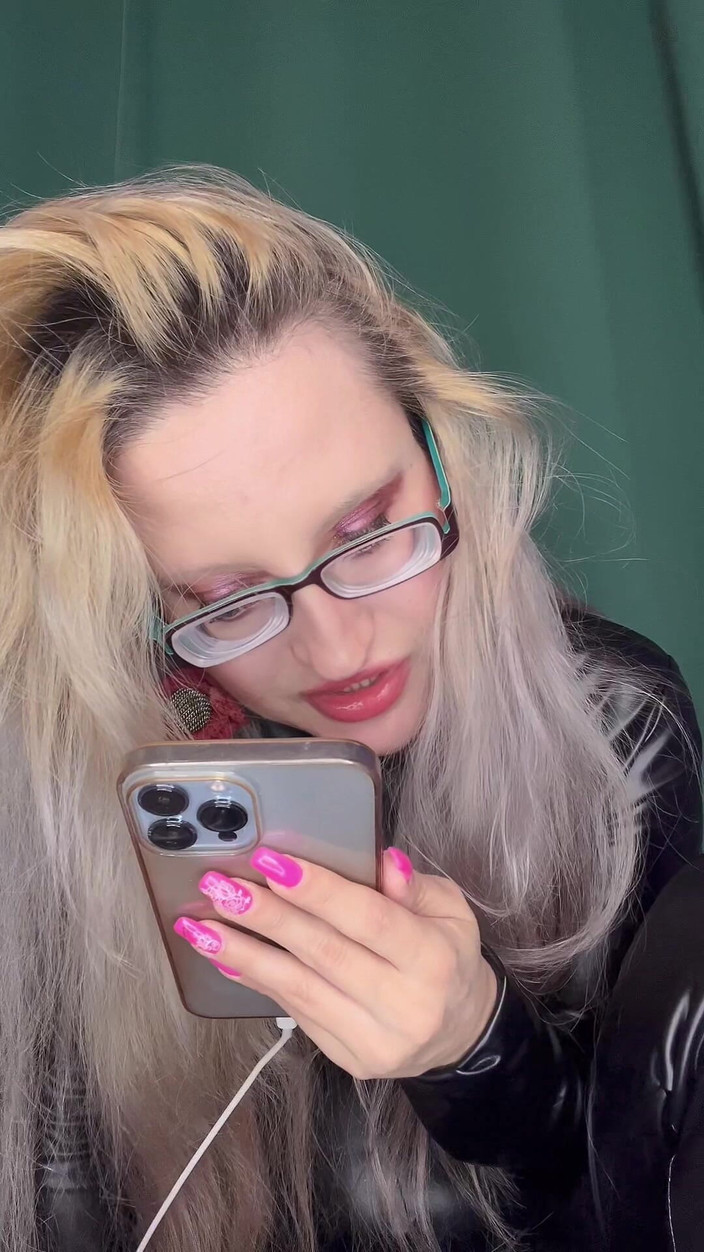 FinDom Goaldigger: Závislost na lásce na webové kameře, část 4