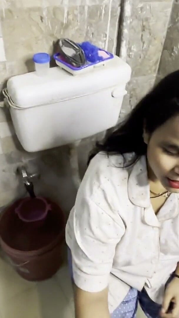 Sonathakur: Bhabhi Devar Ka Wild Shower Sex - Bathroom Mein Full Open...