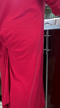 性爱阿拉伯大屁股热辣埃及妻子肛交