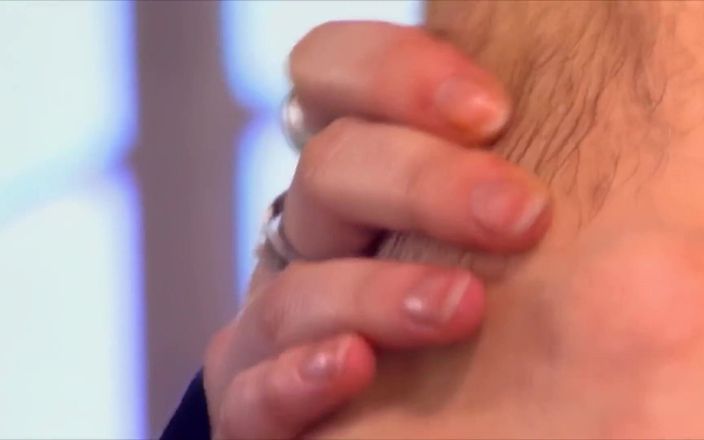 Erotic Planet Studio: Awek blonde panas dikongkek lembut dengan batang besar