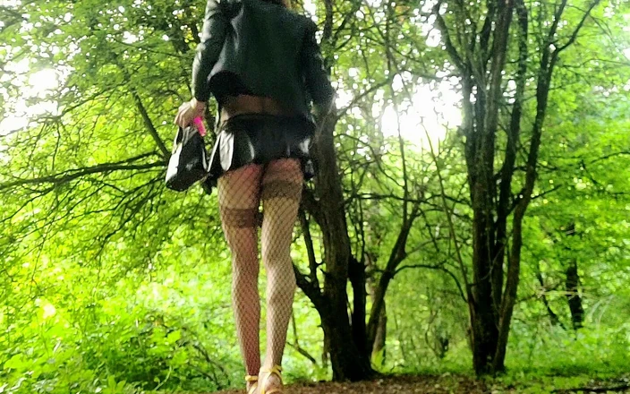 VaneSsa BiTCHx: Fantasme De Pute. Exhib En Foret De Brunoy91 Cumslut En...