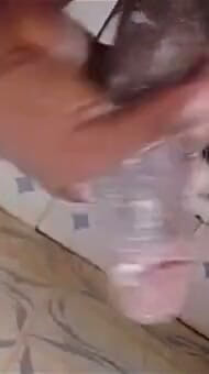 Büyük yarak tek başına boşalma ve inleme