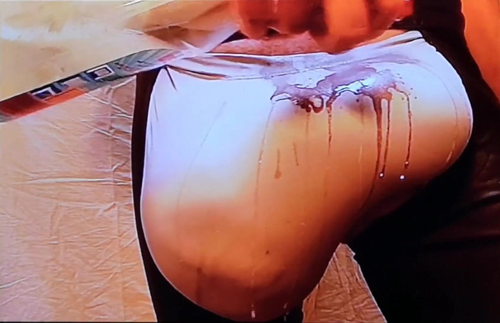 Monster_Meat_: 젖은 불룩한 쇼!!