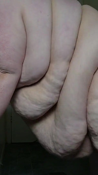 Culona gigante en video de aplausos