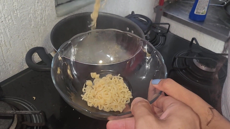 Pietro Montoya: Thỏa mãn cơn đói của tôi với mì ramen dày đặc 03/04/2024