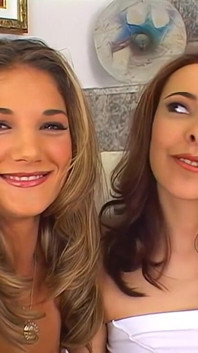 Sexo a três anal delicia