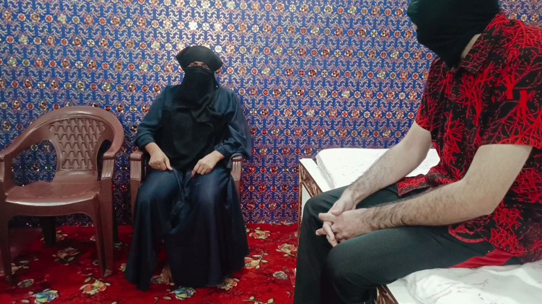 IndianDesiBabhi: Große Brüste Indisches Muslimisches Mädchen Verführt Und Vögelt Hart Mit...