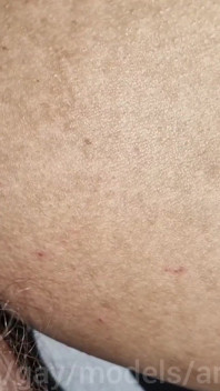 Hübscher twink in fontänen von sperma vom stiefbruder von großem schwanz! Ausschließlich!