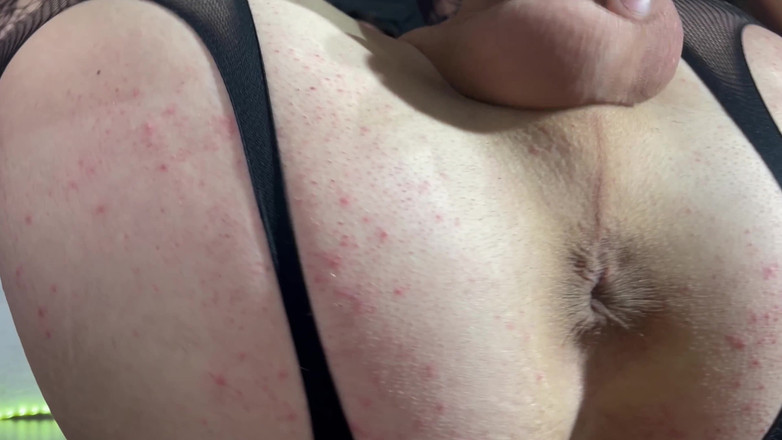 Cookies: Trans-meisje in panty spuit van een grote pik, kijk naar...