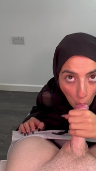 Hijabi Slut Drinks and Sucks White Cock During Ramadan