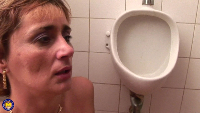 Mature NL: Women Should Not Be in the Mens Room!