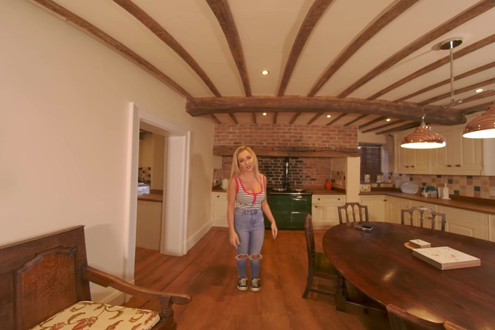 ZexyVR: Beth Morgan - Takeout &amp; Fun