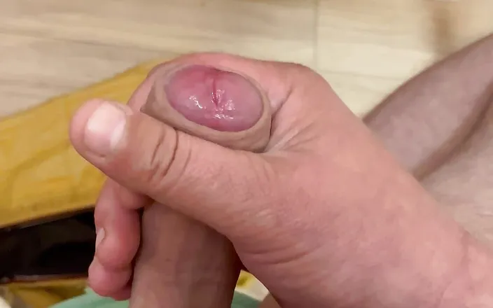 Young cum: The Guy Masturbates in The Morning in The Kitchen and...