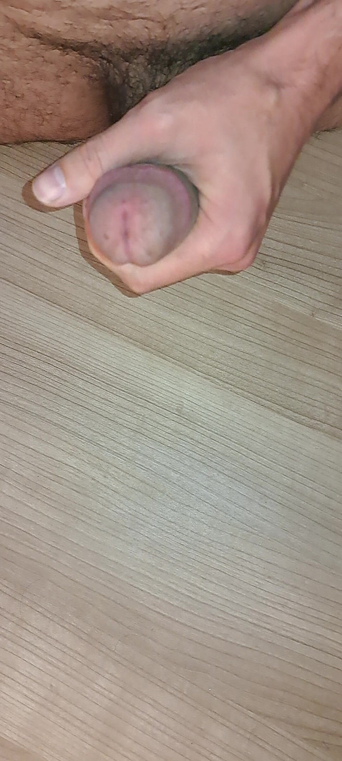 Whisky33: Good Masturbation and Great Cumshot up Close