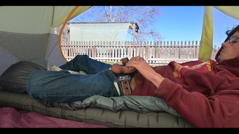 Joe Iandola: У наметі