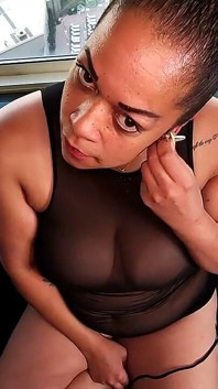 Lightskin freak krijgt 2 grote zwarte lullen in Vegas
