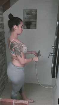 POV tentation, pisse, pantalon mouillé désespéré, nouvelle salle de bain