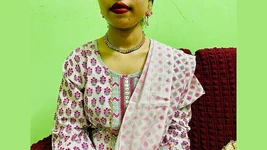 Kongkek bhabhi seksi saya dengan keras dalam posisi baru dan dia menikmatinya