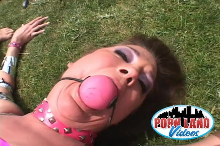 Pornland videos: Vuile slet Samantha Roxx dp hardcore