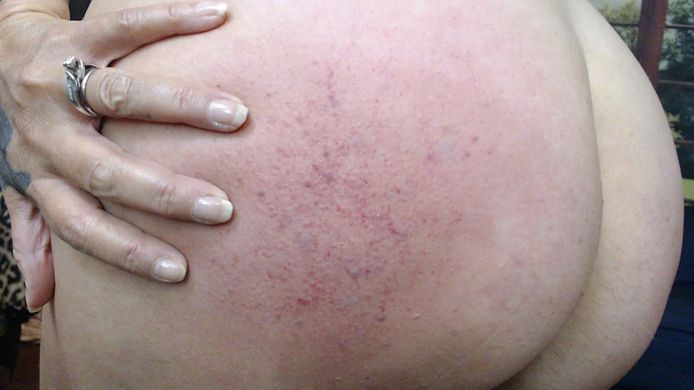 Abby Anna: Vera dura sculacciata rapida