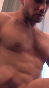 JOC MENATPLAY - Musculoasul Dato Foland ejaculează în gura Carter Dane
