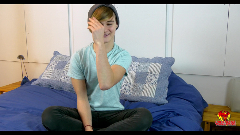 Phoenixxx: Petrec timpul cu superba Skyler