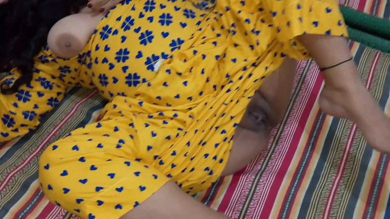 RedQueenRQ: Indian Desi Bhabhi Hot Sex with Husband