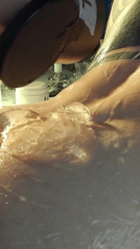 Lube Nr.5 dan Ujian Strap-on
