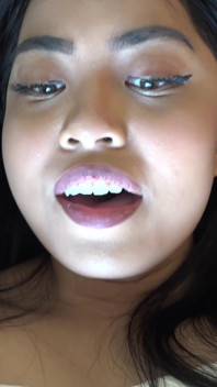 Luna veut ta bite dans tous ses trous