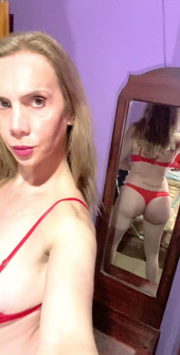 Playing in Front of the Mirror