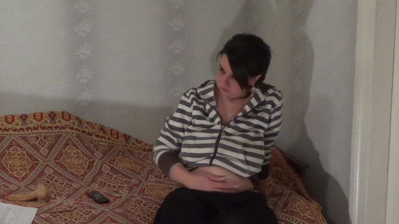 Sexy Milf: Broken toilet desperation and huge piss