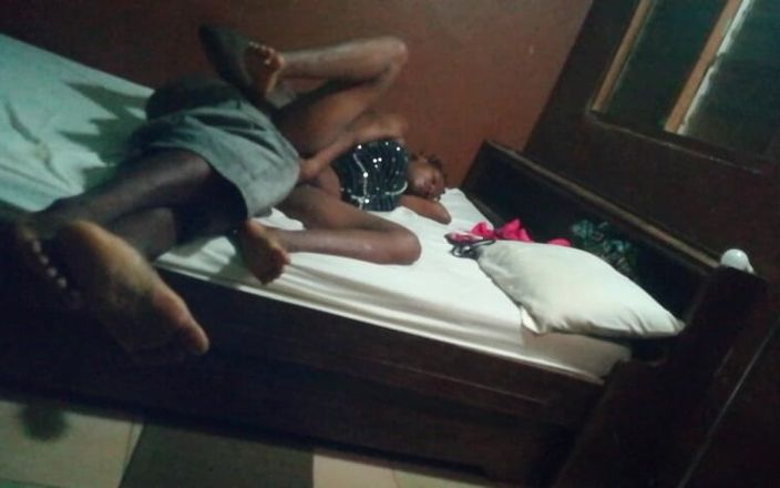 Viporn sex bais: Jogos sexuais entre um casal africano