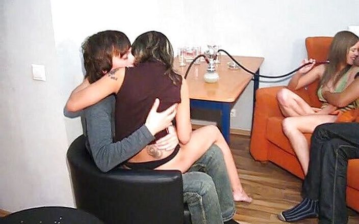 Young Sex Parties: हुकाह लड़कियों को गंदा चोदना चाहता है
