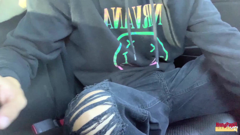 Hung Papi: Road spompina un twink spompinato a secco!