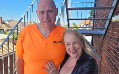 Dirty Doctors Clips: Big Frank - melarikan diri