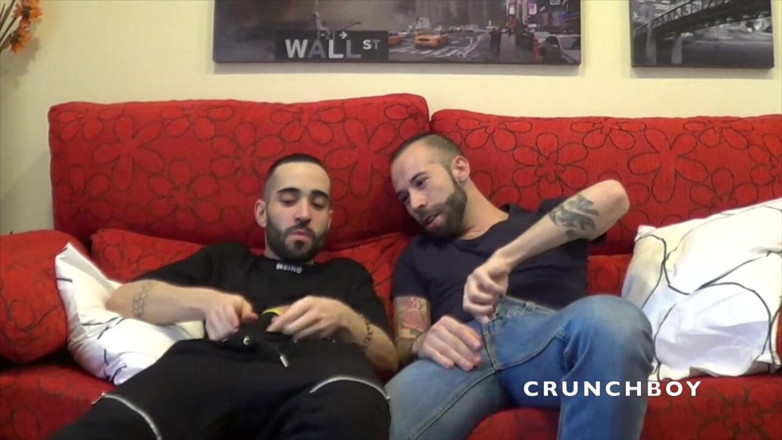 Sex humiliation with french lads: Rafa Marco被angel Garcia用来发泄